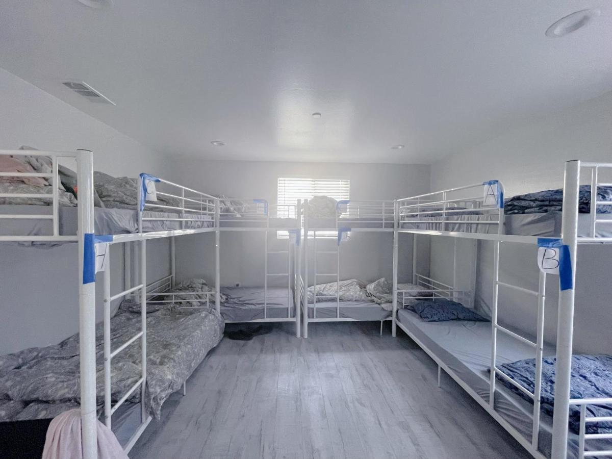 Modern Hostel In Лос-Анджелес Экстерьер фото